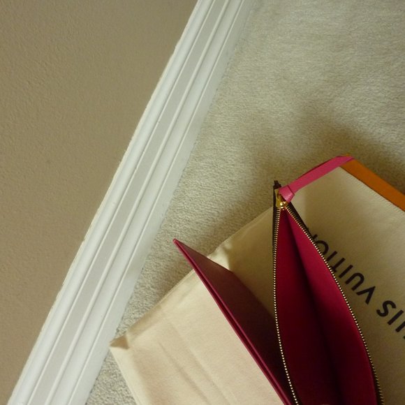 LOUIS VUITTON Felicie Pochette LV Logo Canvas Chain Strap Bag (LIMITED EDITION) - Picture 14 of 16